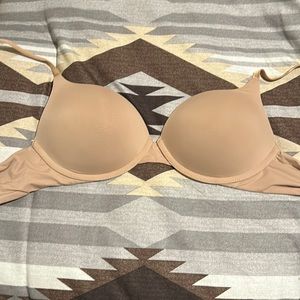 32C Beige VS bra